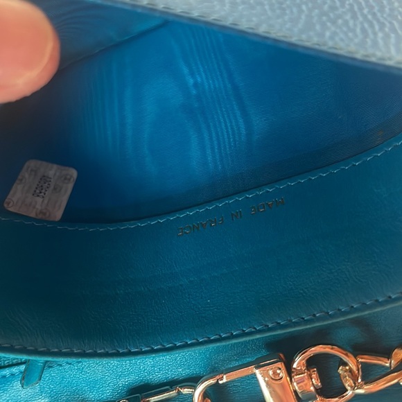 Chanel Classic Blue Caviar small clutch wallet w 24k yellow gold plated hardware - Picture 6 of 8